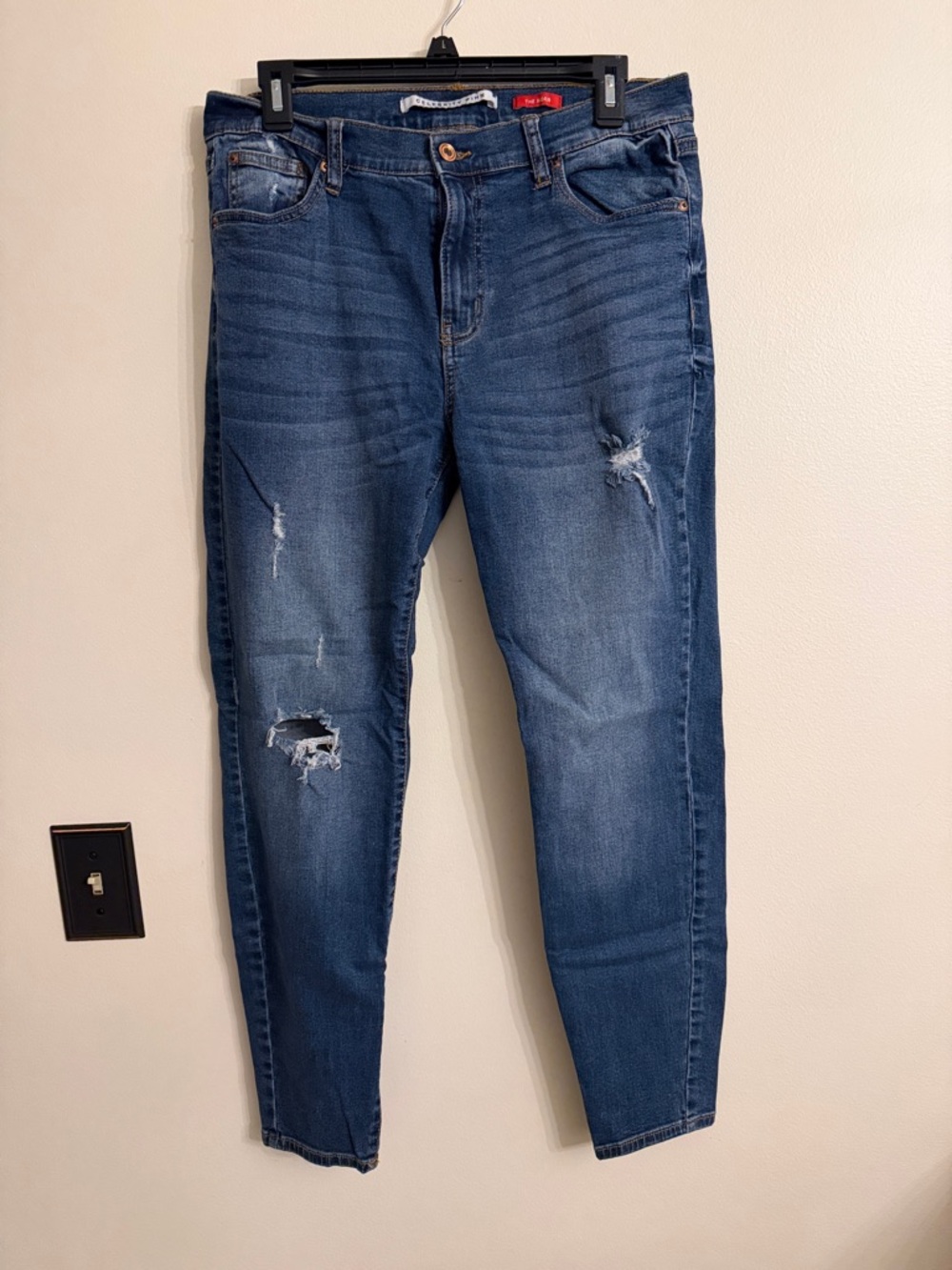 Celebrity, pink, distressed jeans